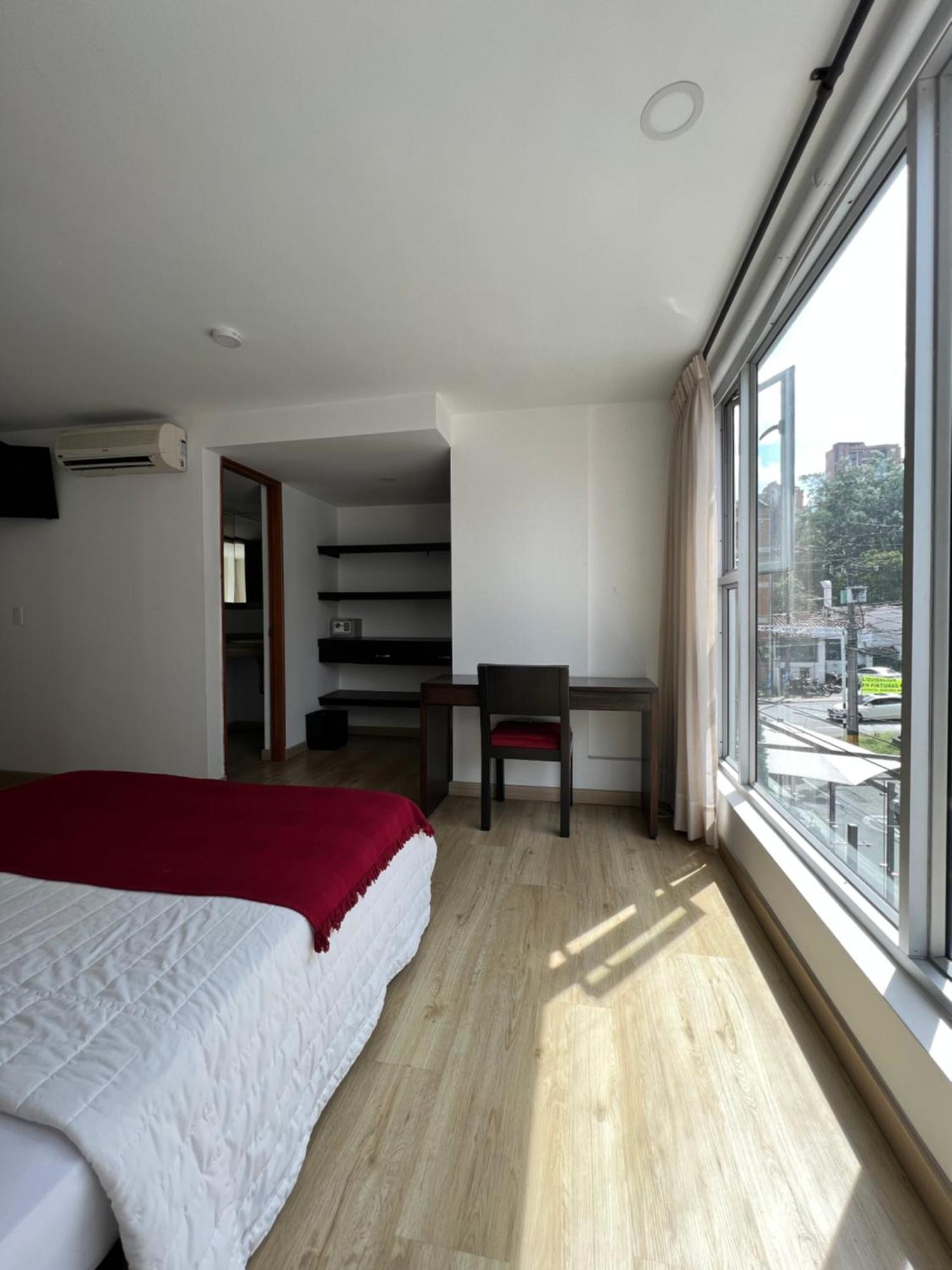 3h Florencia Plaza Hotel 4*