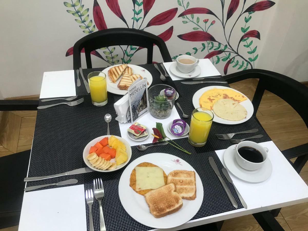 酒店 Florencia Plaza 4*